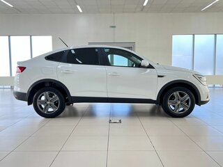 2021 Renault Arkana I, белый, 1655000 рублей, вид 4