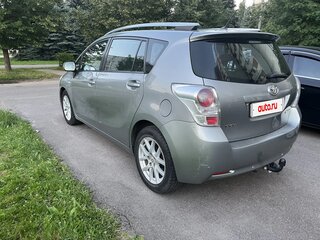 2010 Toyota Verso I, серый, 1000000 рублей, вид 2