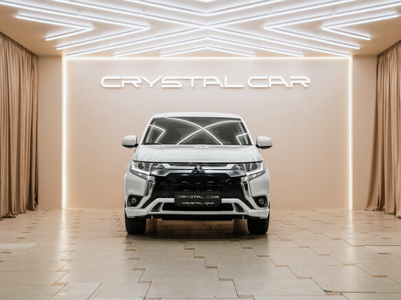 2022 Mitsubishi Outlander III Рестайлинг 3, белый, 2800000 рублей - вид 6