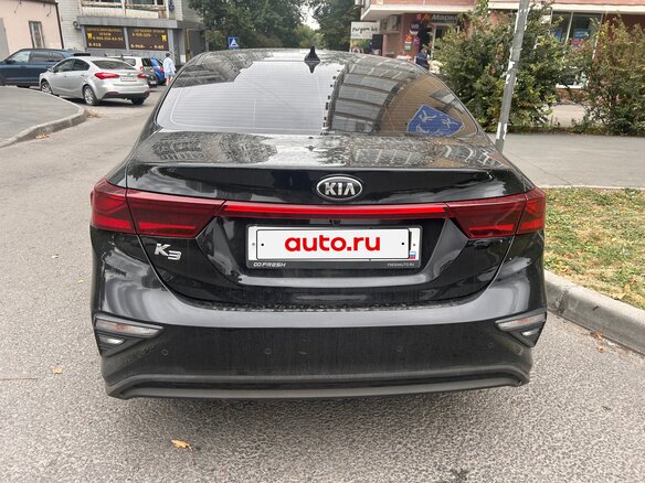 2020 Kia K3 II, чёрный, 1650000 рублей - вид 2
