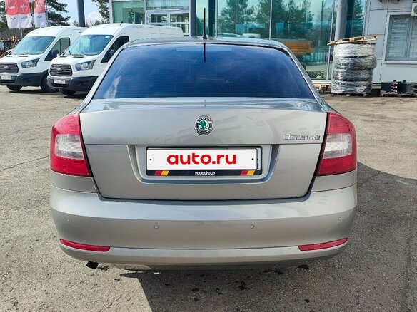2011 Skoda Octavia II (A5) Рестайлинг, бежевый, 910000 рублей - вид 5