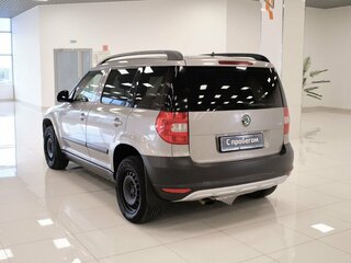 2012 Skoda Yeti I, серый, 380000 рублей, вид 4