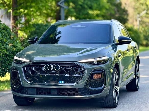 2026 Audi Q5 40 TFSI III (GU), зелёный, 5490032 рублей - вид 2