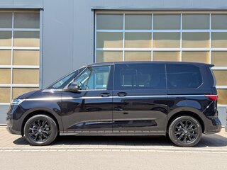 2023 Volkswagen Multivan T7, чёрный, 5190000 рублей, вид 5