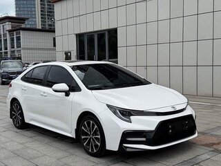 2022 Toyota Levin XII (E210) Рестайлинг, белый, 1630000 рублей, вид 2