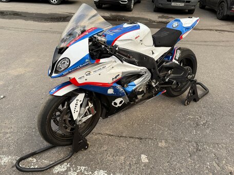 2018 BMW S 1000 RR, белый, 1100000 рублей, вид 4