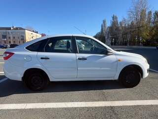 2016 Lada (ВАЗ) Granta I, белый, 370000 рублей, вид 4