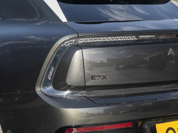 2026 Audi E7X, зелёный, 7980757 рублей - вид 22