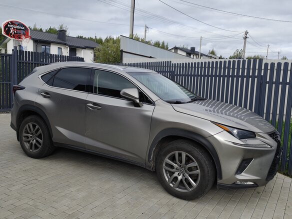 2017 Lexus NX 200 I Рестайлинг, серый, 2800000 рублей - вид 1