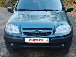 2013 Chevrolet Niva I Рестайлинг, серый, 650000 рублей, вид 2