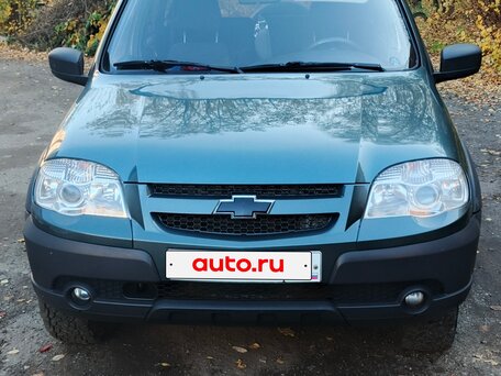 2013 Chevrolet Niva I Рестайлинг, серый, 650000 рублей, вид 2