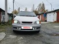 1997 Toyota Ipsum I (M10), белый, 350000 рублей