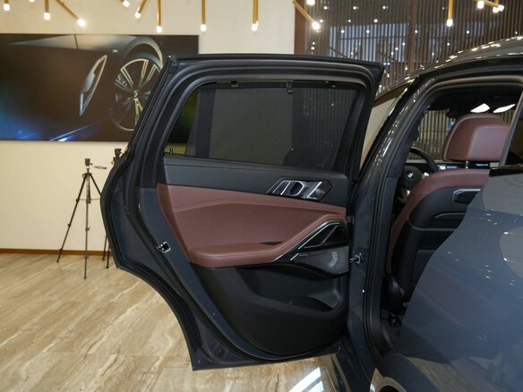 2026 BMW X6 30d III (G06) Рестайлинг, серый, 17700000 рублей - вид 11