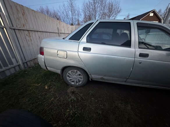 2002 Lada (ВАЗ) 2110, серебристый, 80000 рублей - вид 3
