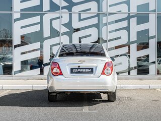 2013 Chevrolet Aveo II, серебристый, 664000 рублей, вид 4
