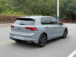 2022 Volkswagen Golf VIII, серый, 1970000 рублей, вид 5