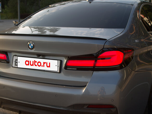 2022 BMW 5 серии 530i VII (G30/G31/G38) Рестайлинг, серый, 5150000 рублей - вид 17