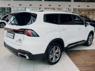 2026 Geely Okavango I Рестайлинг, белый, 4010990 рублей, вид 4