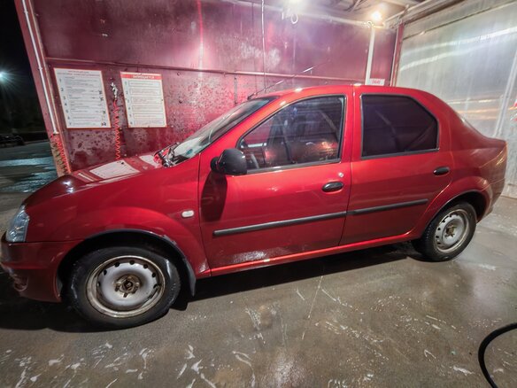 2011 Renault Logan I Рестайлинг, красный - вид 11