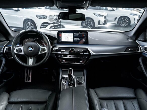 2021 BMW 5 серии 530i xDrive VII (G30/G31/G38) Рестайлинг, белый, 4990000 рублей - вид 11