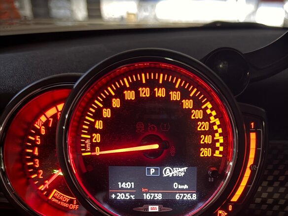 2018 Mini Hatch JCW III (F55/F56), серый, 3850000 рублей - вид 5
