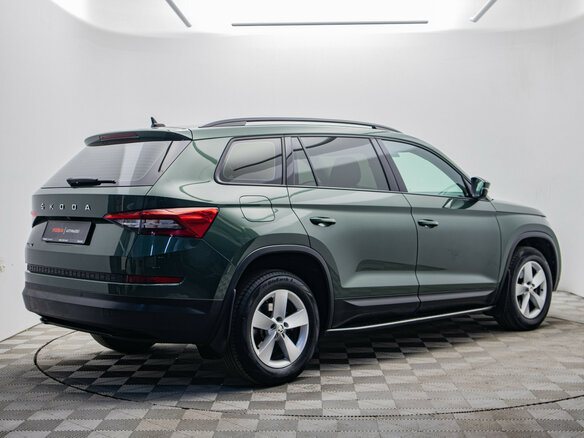 2021 Skoda Kodiaq I, зелёный - вид 4