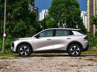 2026 Changan Qiyuan Q05 51.9 kWh II, бежевый, 2200000 рублей, вид 4