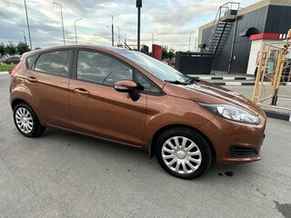 2015 Ford Fiesta Mk6 Рестайлинг, коричневый, 700000 рублей, вид 3