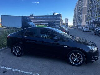 2013 Opel Astra J Рестайлинг, чёрный, 750000 рублей, вид 5