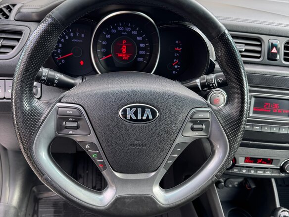 2015 Kia Rio III Рестайлинг, серебристый - вид 9