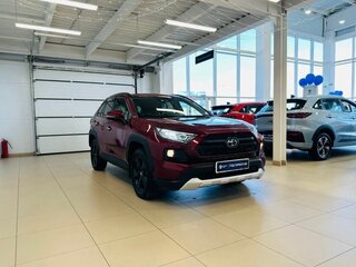 2019 Toyota RAV4 V (XA50), красный, 3270000 рублей, вид 2