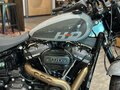 2024 Harley-Davidson Fat Bob, серый, 2950000 рублей - вид 7