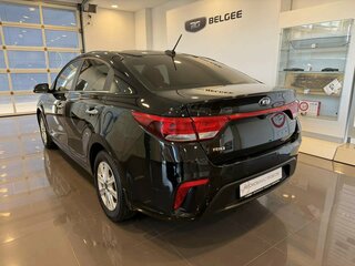 2018 Kia Rio IV, чёрный, 1170000 рублей, вид 2