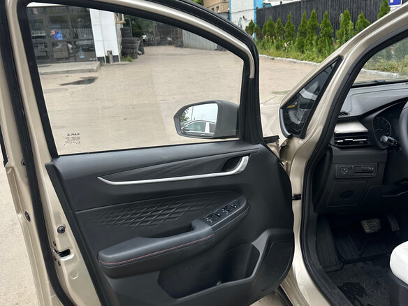 2023 Livan X3 Pro, золотистый, 1250000 рублей - вид 10