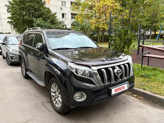 2013 Toyota Land Cruiser Prado 150 Series Рестайлинг 1, чёрный, 3500000 рублей, вид 3