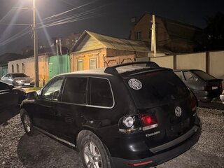 2007 Volkswagen Touareg I Рестайлинг, чёрный, 600000 рублей, вид 2