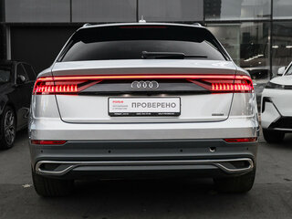 2021 Audi Q8 45 TDI I (4M), серый, 7490000 рублей, вид 5
