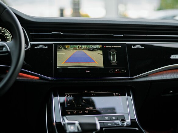2022 Audi Q8 45 TDI I (4M), чёрный, 6750000 рублей - вид 8
