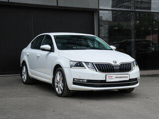 2017 Skoda Octavia III (A7) Рестайлинг, белый, 1534500 рублей, вид 3