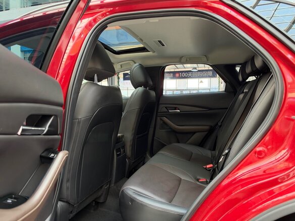 2023 Mazda CX-30 I, красный, 1608000 рублей - вид 17
