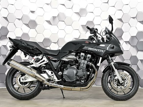 2025 Honda CB 1300, чёрный, 1699000 рублей - вид 2