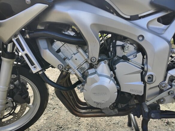 2003 Yamaha FZ6, серебристый, 385000 рублей - вид 9