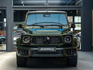 2026 Mercedes-Benz G-Класс AMG 63 AMG II (W465) Рестайлинг, зелёный, 29000000 рублей, вид 2