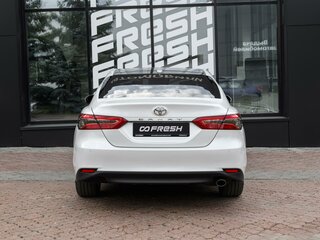 2019 Toyota Camry VIII (XV70), белый, 2835000 рублей, вид 4