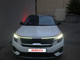 2022 Kia KX3, белый, 2500000 рублей, вид 3