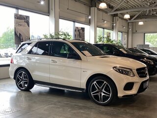 2017 Mercedes-Benz GLE AMG 43 AMG I (W166), белый, 4800000 рублей, вид 4