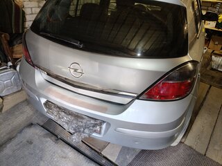 2014 Opel Astra H Рестайлинг, серебристый, 600000 рублей, вид 1