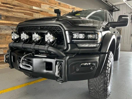 2023 RAM 2500, чёрный, 11995000 рублей, вид 1