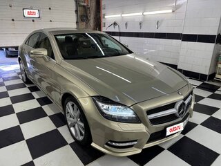 2012 Mercedes-Benz CLS 500 II (C218), бежевый, 1900000 рублей, вид 2