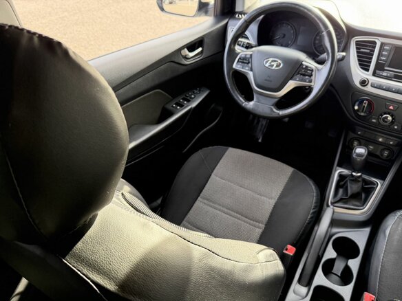 2019 Hyundai Solaris II, бежевый, 1345000 рублей - вид 20